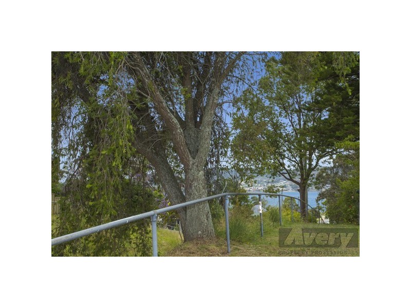 8 Aspinall Way, Booragul NSW 2284