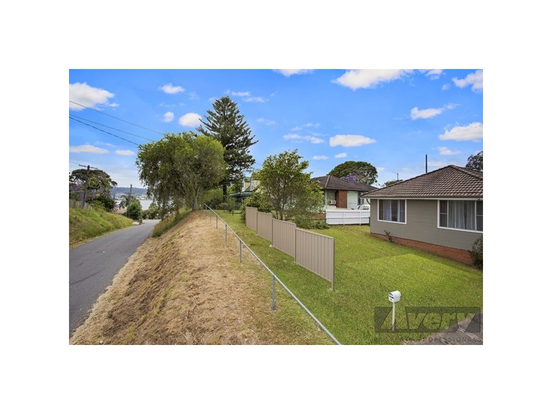 8 Aspinall Way, Booragul NSW 2284