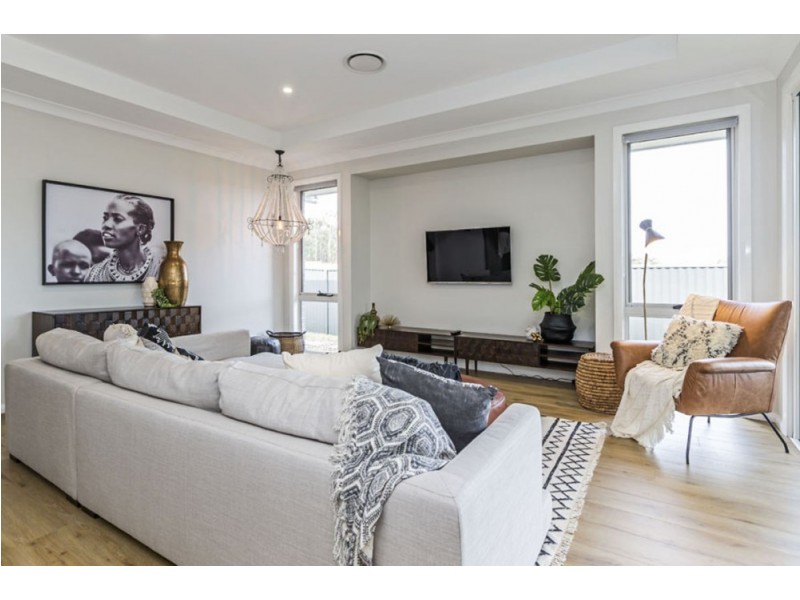 61 Pitt Street, Teralba NSW 2284