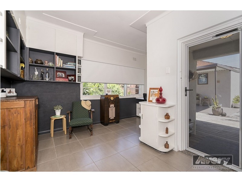 12 Bell Street, Booragul NSW 2284