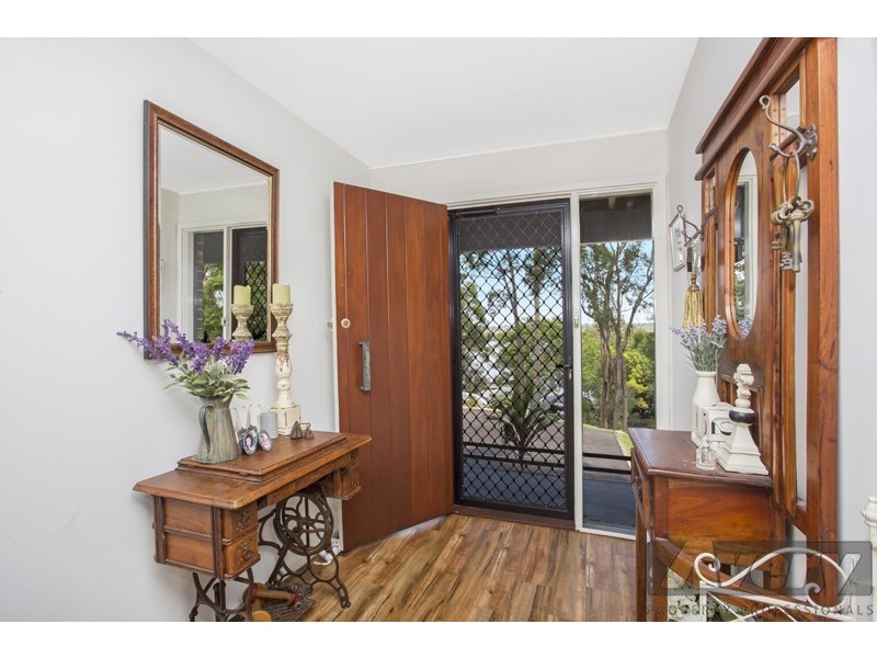 49 Coal Point Road, Coal Point NSW 2283
