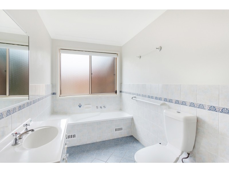 17 Express Circuit, Marmong Point NSW 2284