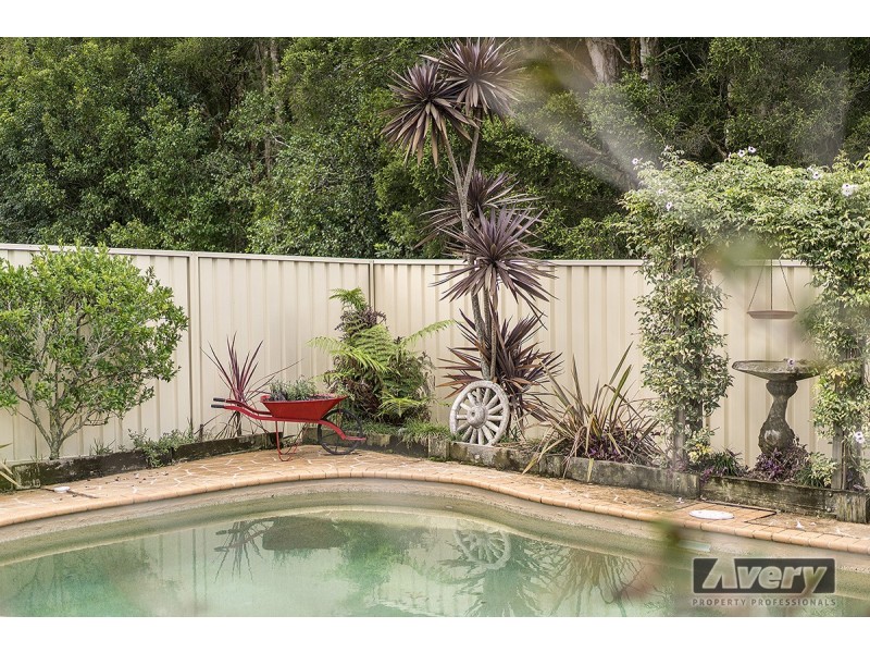 6 Vim Close, Woodrising NSW 2284