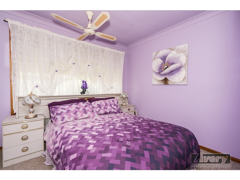 6 Vim Close, Woodrising NSW 2284