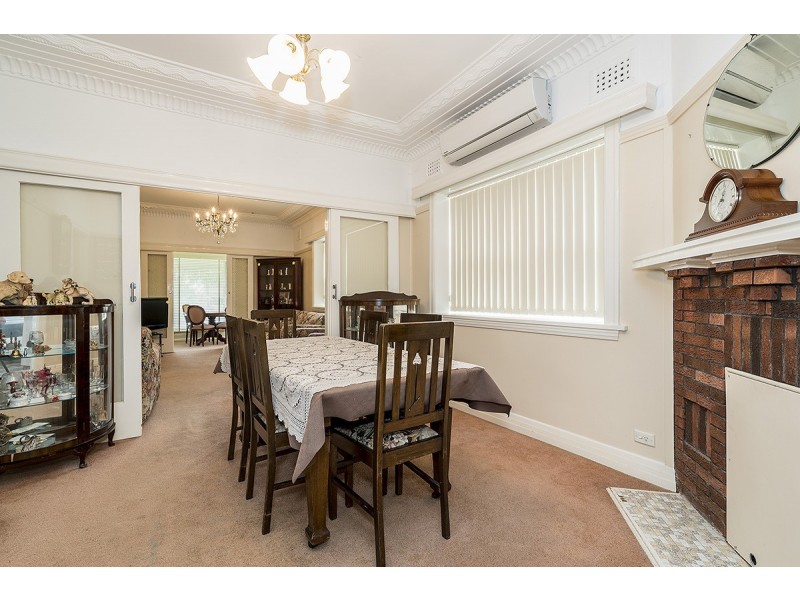 50 Parkway Avenue, Cooks Hill NSW 2300