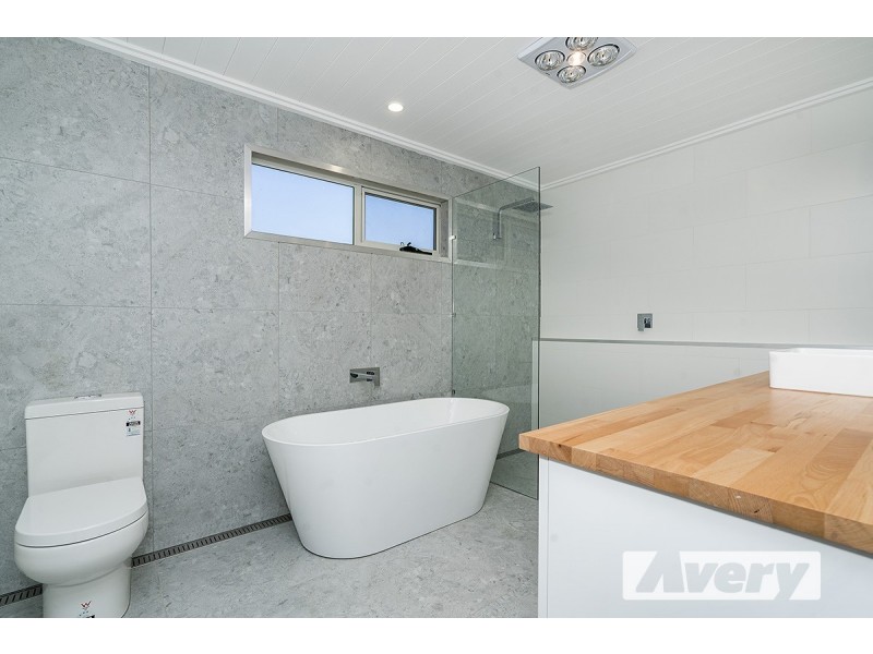 27 Peppertree Circuit, Toronto NSW 2283