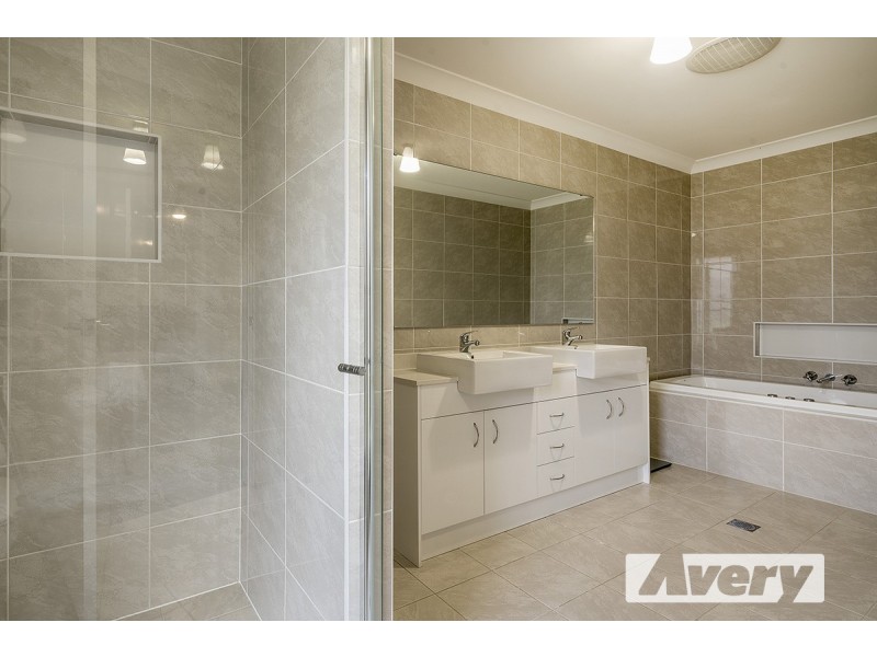 15 Fred Avery Drive, Buttaba NSW 2283