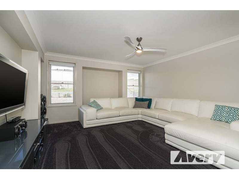15 Fred Avery Drive, Buttaba NSW 2283
