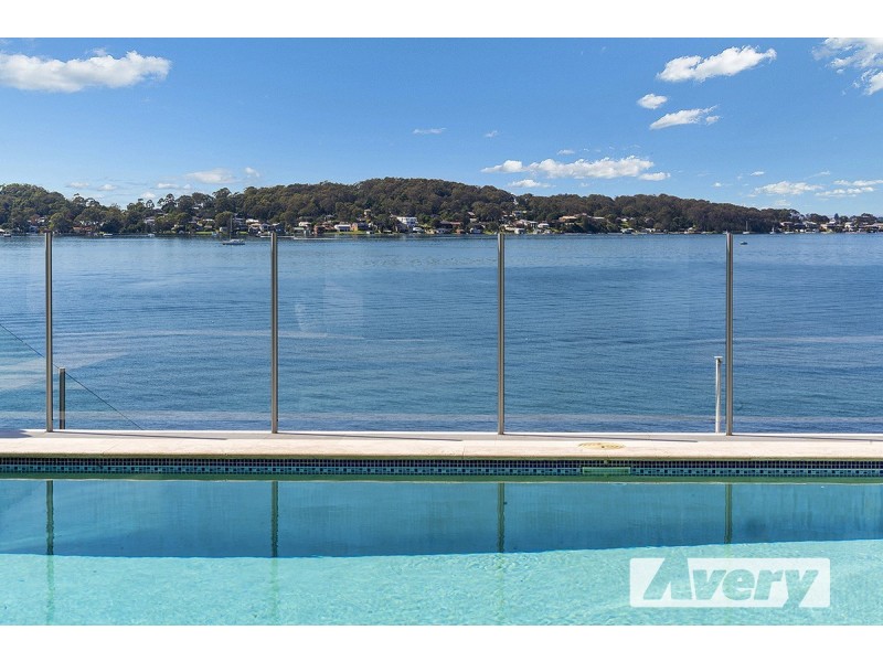 12 The Circlet, Rathmines NSW 2283