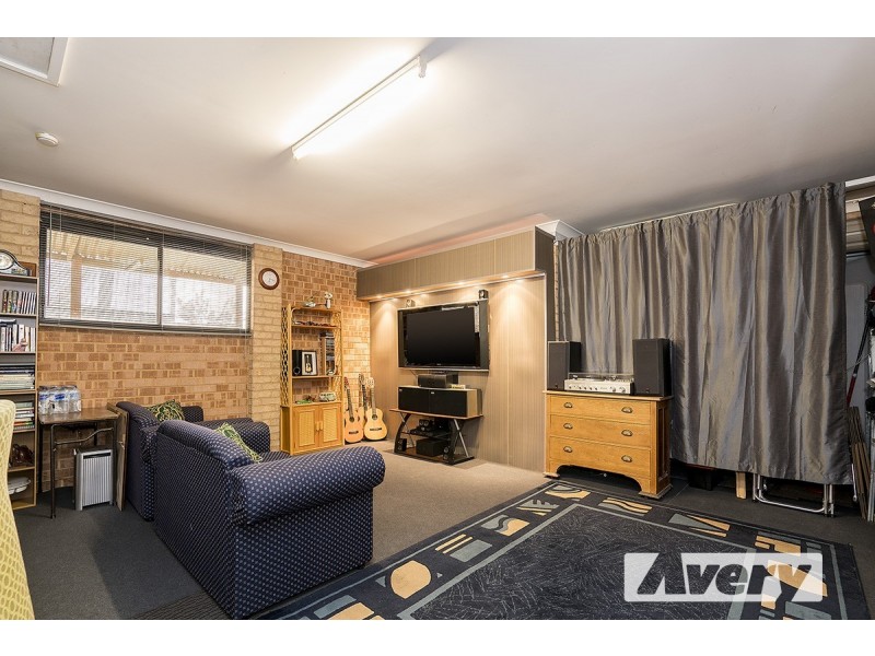 28 Oakhampton Court, Toronto NSW 2283