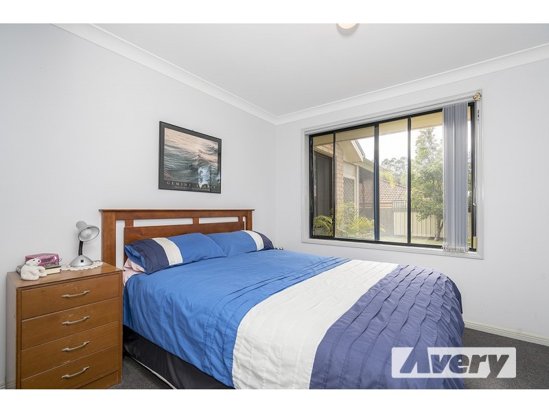 28 Oakhampton Court, Toronto NSW 2283
