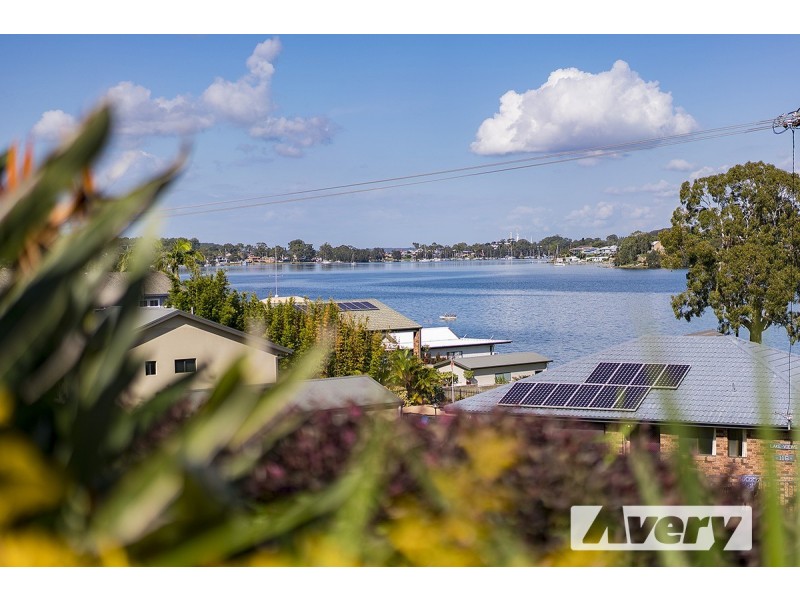 75 Sealand Road, Fishing Point NSW 2283