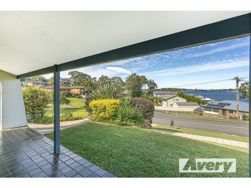 75 Sealand Road, Fishing Point NSW 2283