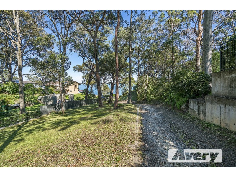 355 Coal Point Road, Coal Point NSW 2283