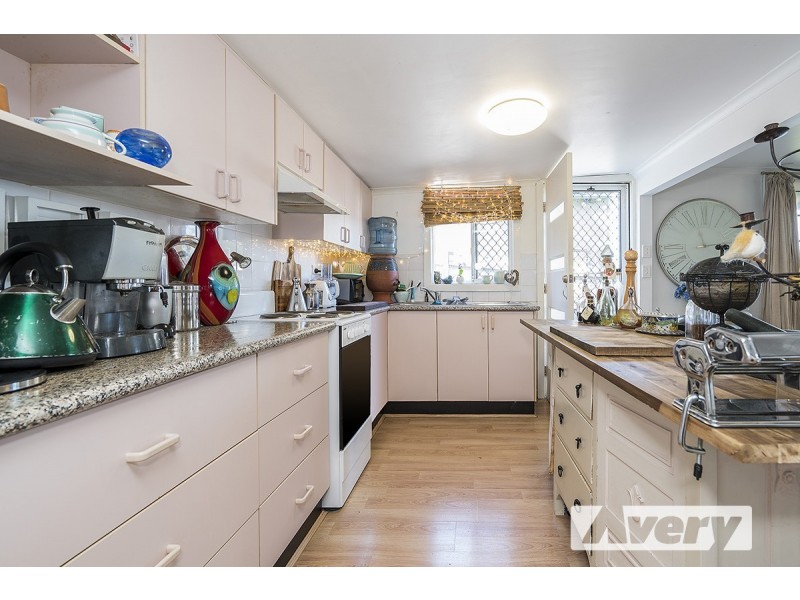 355 Coal Point Road, Coal Point NSW 2283