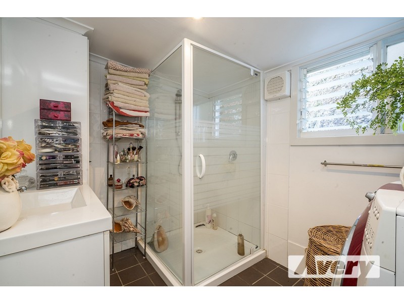 355 Coal Point Road, Coal Point NSW 2283