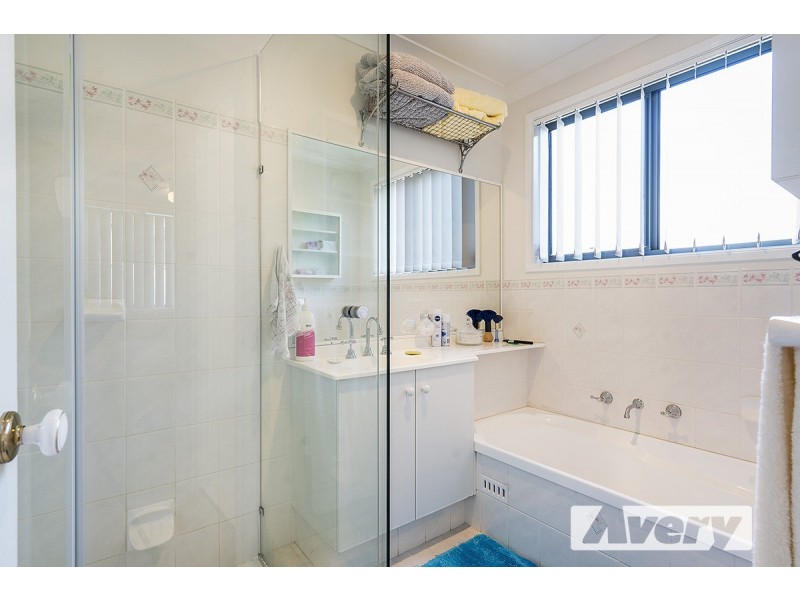 16 Nelmes Close, Toronto NSW 2283