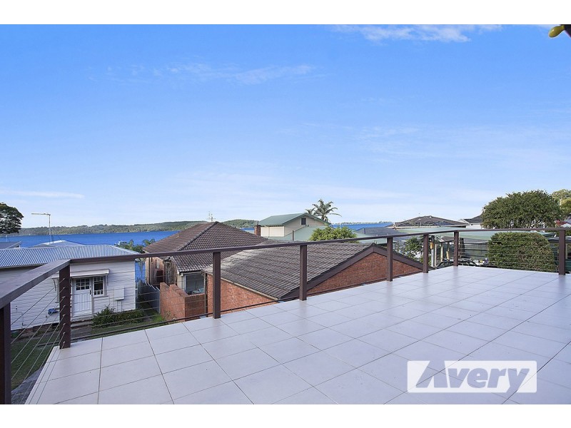 14 Skye Point Road, Coal Point NSW 2283