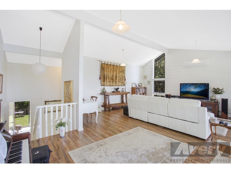 49 Coal Point Road, Coal Point NSW 2283