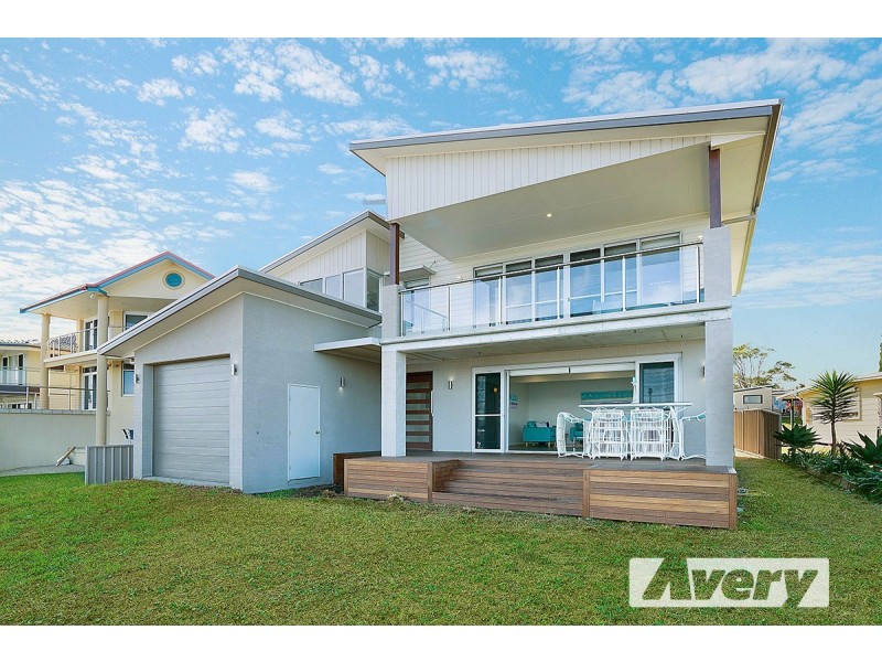 39 Grant Road, Coal Point NSW 2283