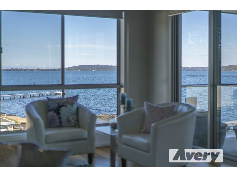 39 Grant Road, Coal Point NSW 2283