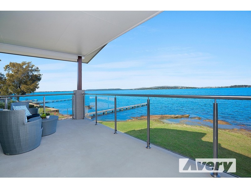 39 Grant Road, Coal Point NSW 2283
