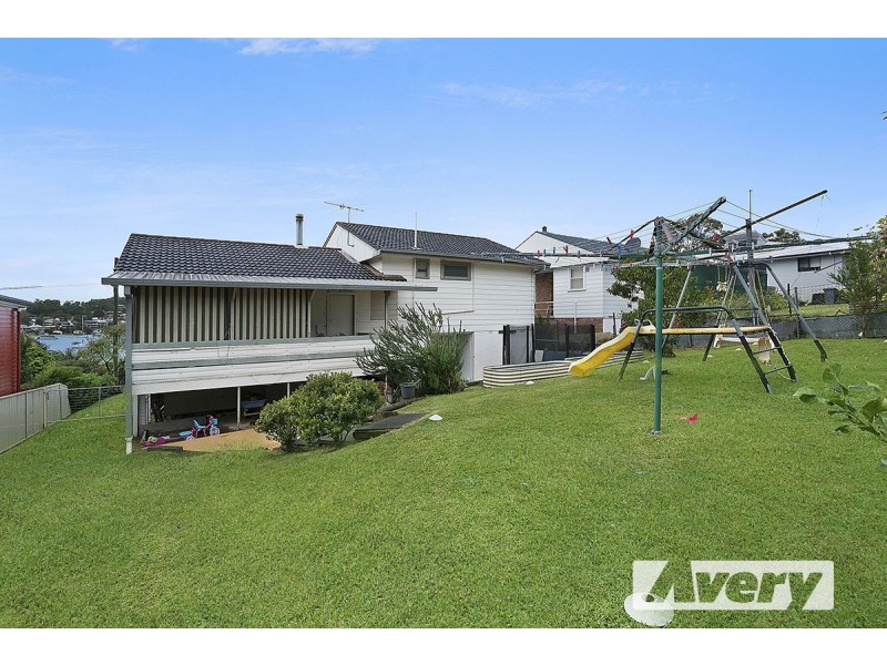 8 Ilford Avenue, Buttaba NSW 2283