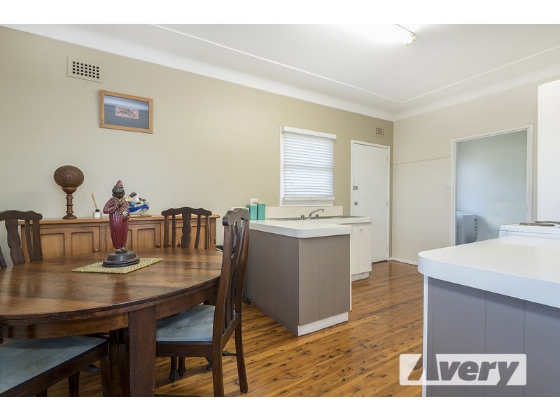 1 Bolton Point Road, Bolton Point NSW 2283