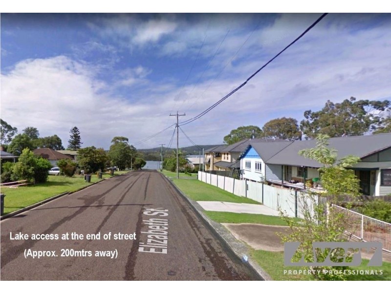 13 Elizabeth Street, Fennell Bay NSW 2283