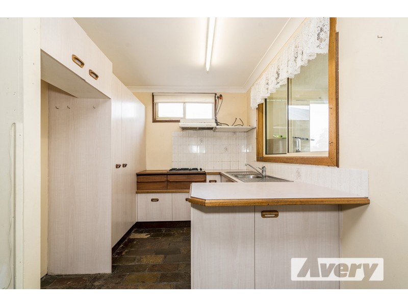 13 Elizabeth Street, Fennell Bay NSW 2283