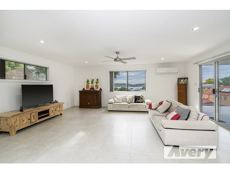 61 Harborne Avenue, Rathmines NSW 2283