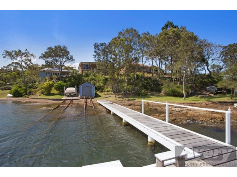 374 Skye Point Road, Coal Point NSW 2283