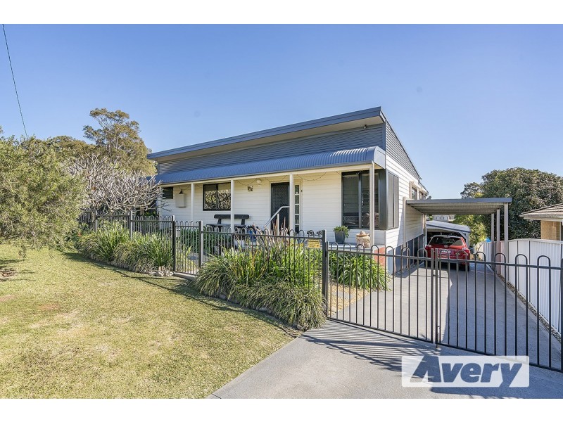 4 Manooka Street, Wangi Wangi NSW 2267