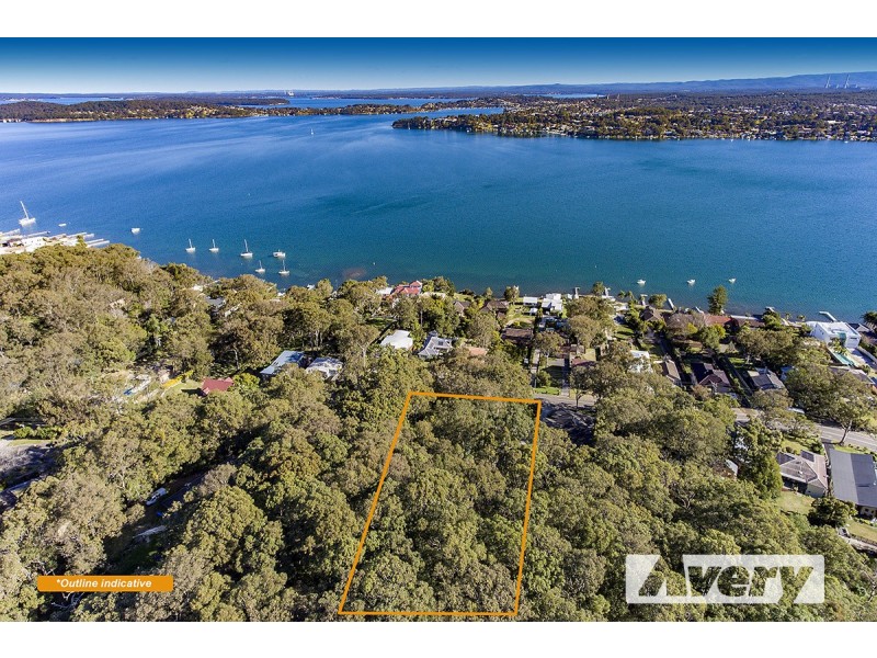 214 Coal Point Road, Coal Point NSW 2283