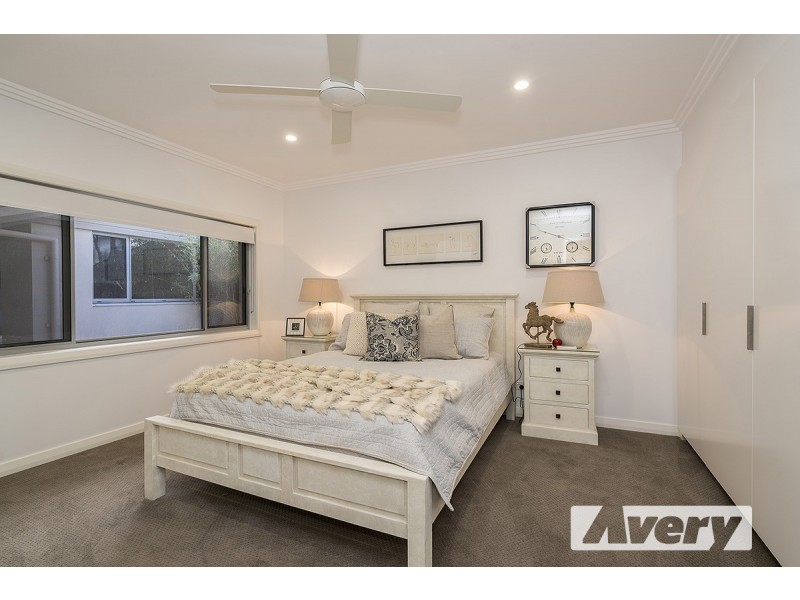 11 Robey Crescent, Coal Point NSW 2283