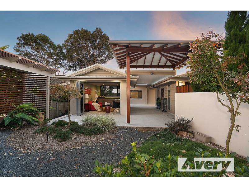 11 Robey Crescent, Coal Point NSW 2283