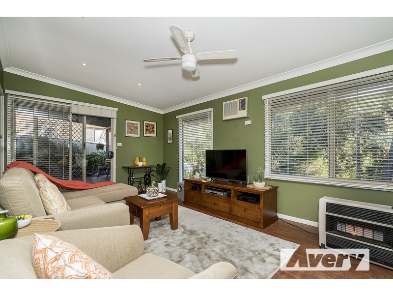 9 Saara Close, Woodrising NSW 2284