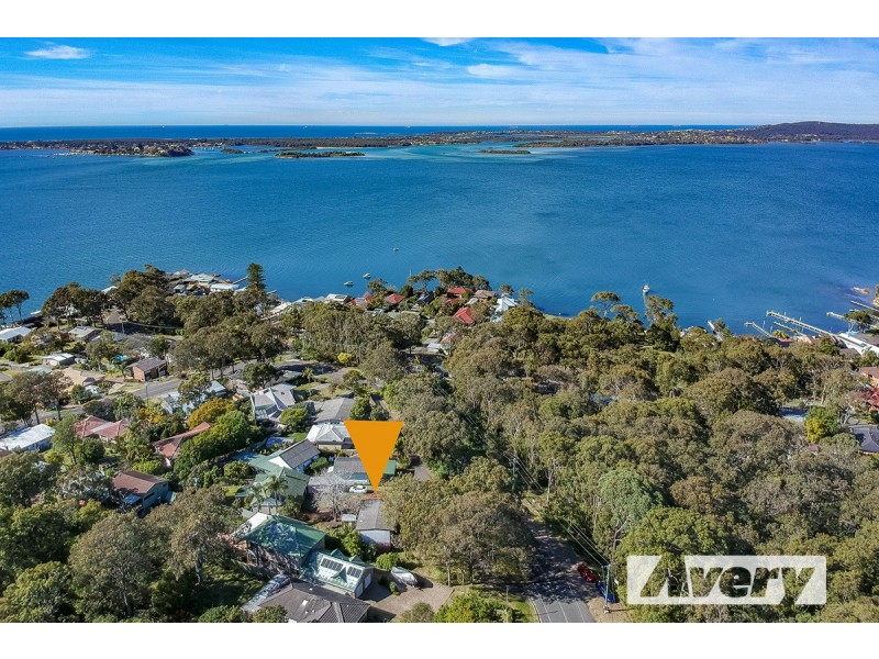 252 Coal Point Road, Coal Point NSW 2283