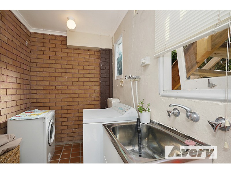 252 Coal Point Road, Coal Point NSW 2283