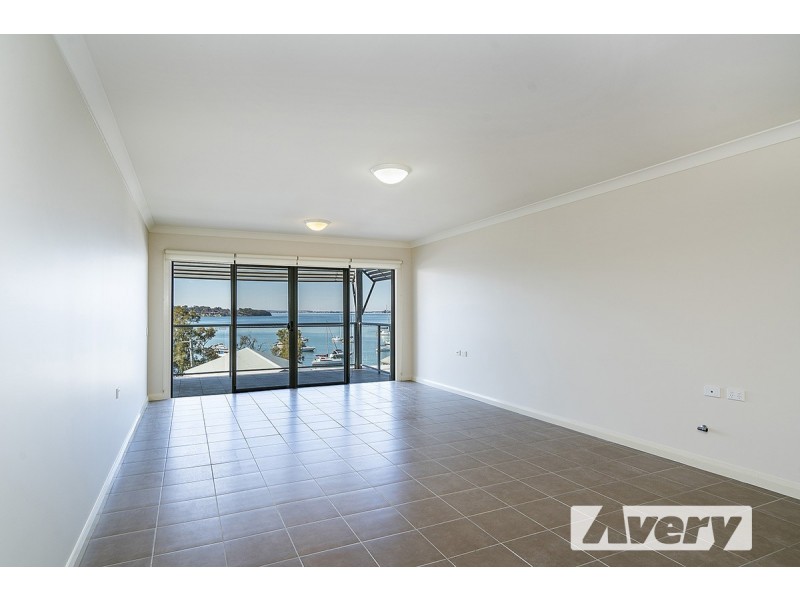 52/11 Dobell Drive, Wangi Wangi NSW 2267