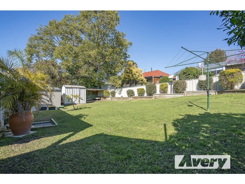 10 Bell Street, Booragul NSW 2284