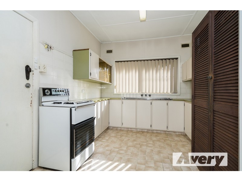 16 Thorne Street, Toronto NSW 2283