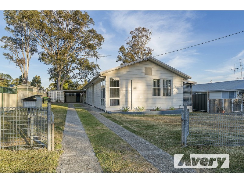6 Farlow Street, Booragul NSW 2284