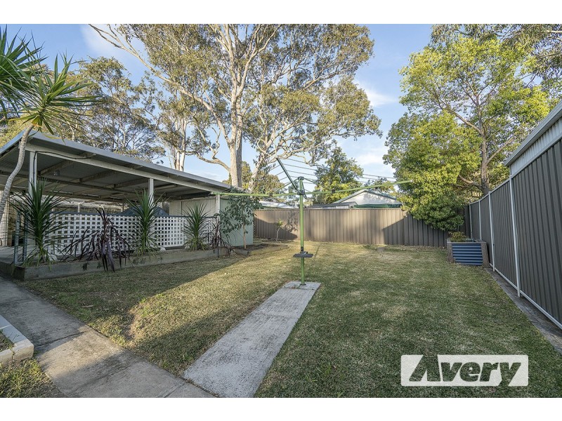 6 Farlow Street, Booragul NSW 2284