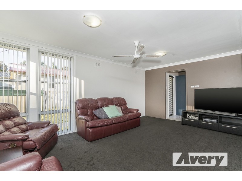 6 Farlow Street, Booragul NSW 2284