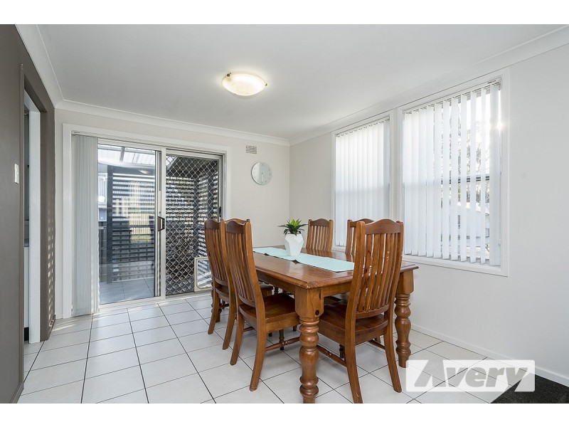6 Farlow Street, Booragul NSW 2284