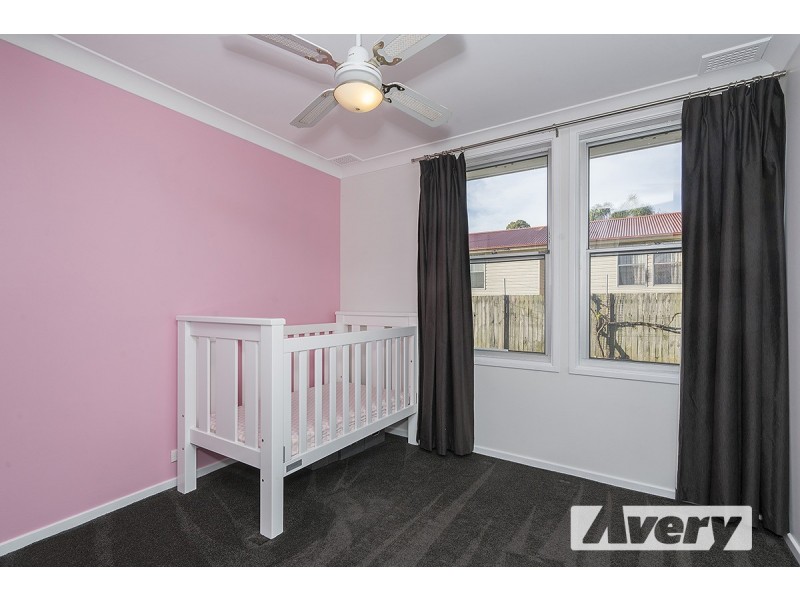 6 Farlow Street, Booragul NSW 2284