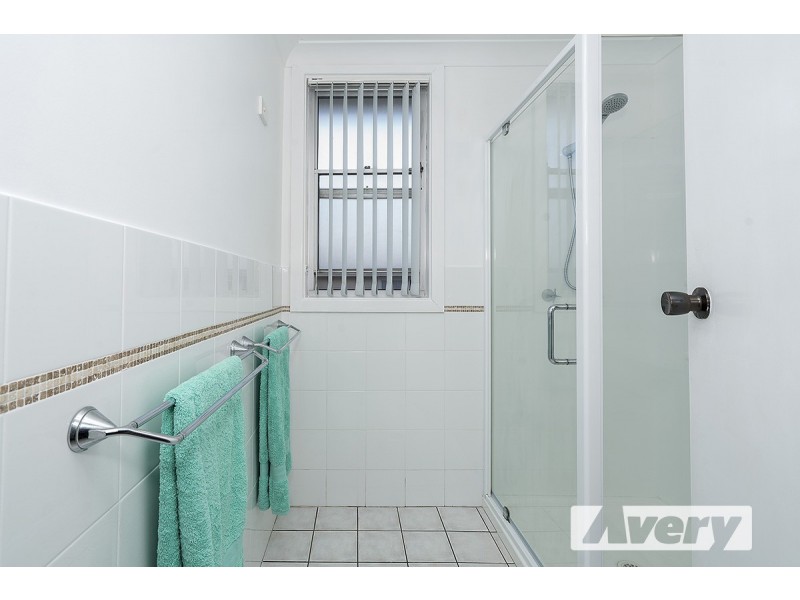 6 Farlow Street, Booragul NSW 2284