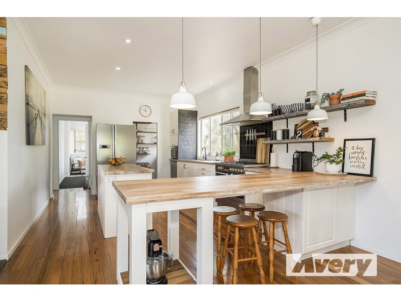 2 North Street, Teralba NSW 2284