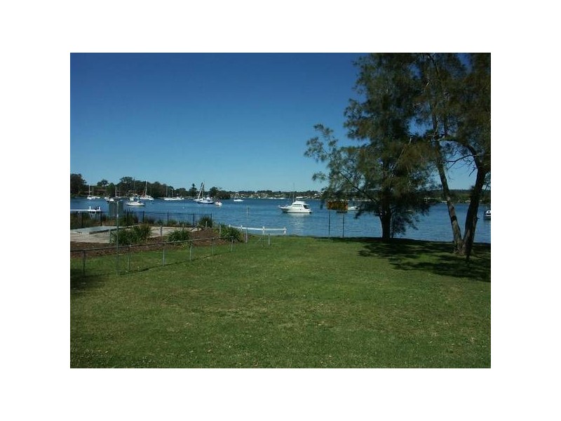 1 Lake STREET, Bolton Point NSW 2283
